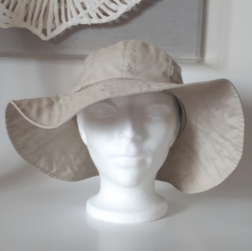 🎈Host Pick🎈London Fog | Vintage Bucket Hat